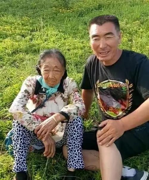 86岁马玉琴去世?小32岁丈夫李玉成辟谣,27年陪伴真爱几许_腾讯新闻