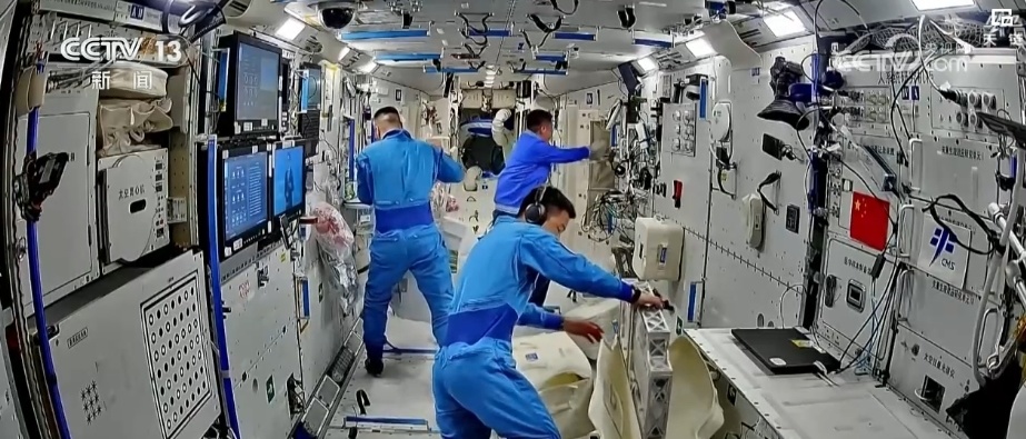 14次出舱!浩瀚太空留下更多中国"足迹"