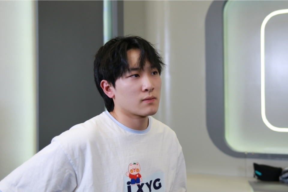XYG打破席位赛纪录，队史首次战胜MTG，选手轮流C，秀豆放豪言_腾讯新闻
