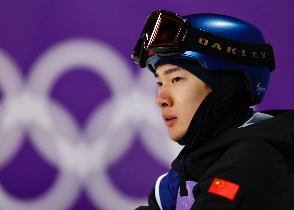 蘇翊鳴好樣的！2奪奧運獎牌歷史第一人 北京奧運會12人只剩他在堅守 - 