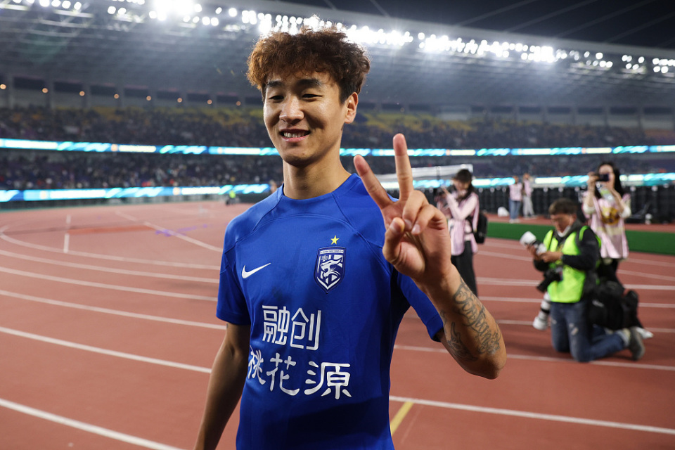 韦世豪即将离队,他将加盟海港搭档武磊!_腾讯新闻