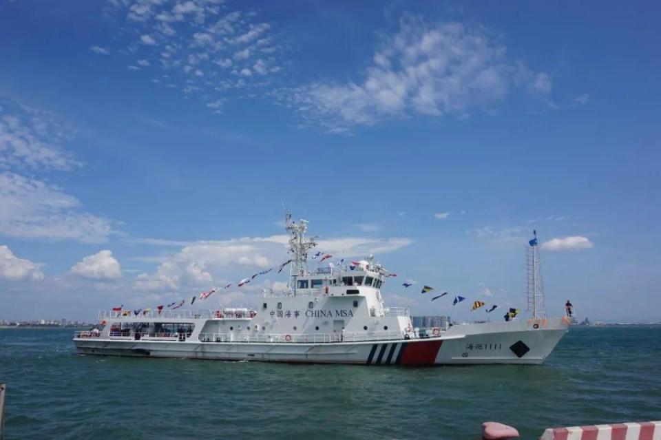 3月6号,台"海巡署"收到岛内渔民的"举报"称,三艘大陆渔船在新竹外海的