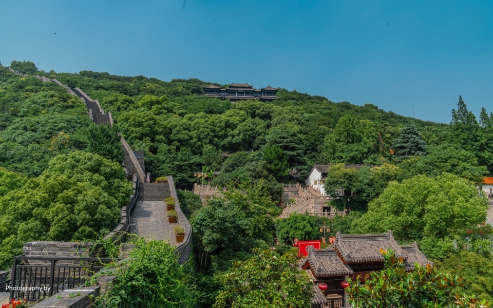 夏日登常熟虞山城墙