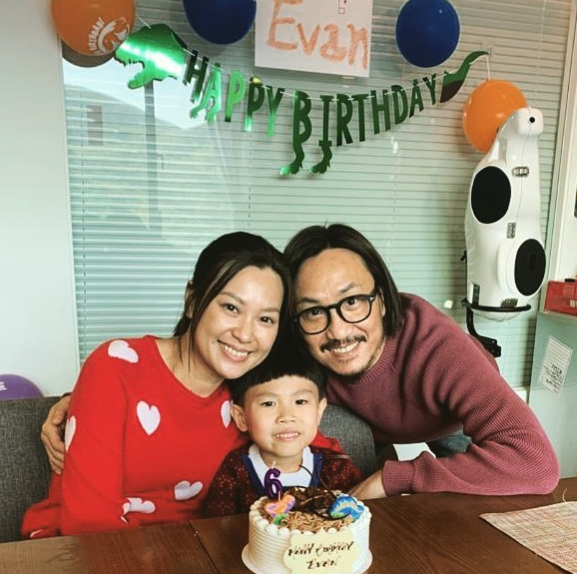 快手視頻：精解澳門(mén)四不像中特圖52歲鄭中基宣布退圈，自曝與健康、情緒相關(guān)，怒斥經(jīng)紀(jì)人操守有問(wèn)題