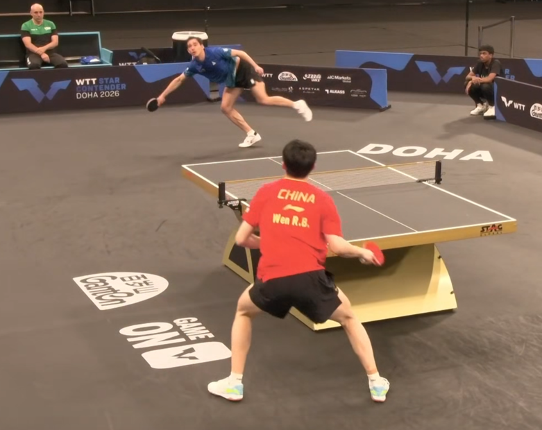 祝賀！國乒新年首冠即將誕生：18歲小將爆冷世界冠軍，決賽會師隊友 - 