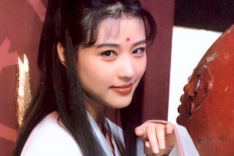 孙兴哽咽悼念周海媚,那版《倚天屠龙记》就数周芷若和杨逍最成功