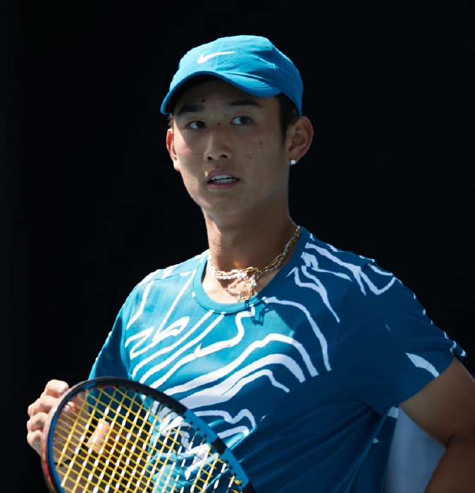 商竣程力克前澳网四强,终结中国男网不胜,举拳庆祝_腾讯新闻