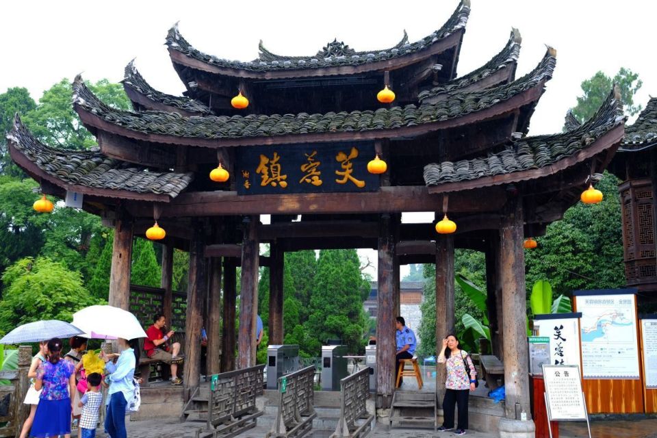 湘西芙蓉镇,每人108元的门票还值得去吗?网友:有被打劫的感觉