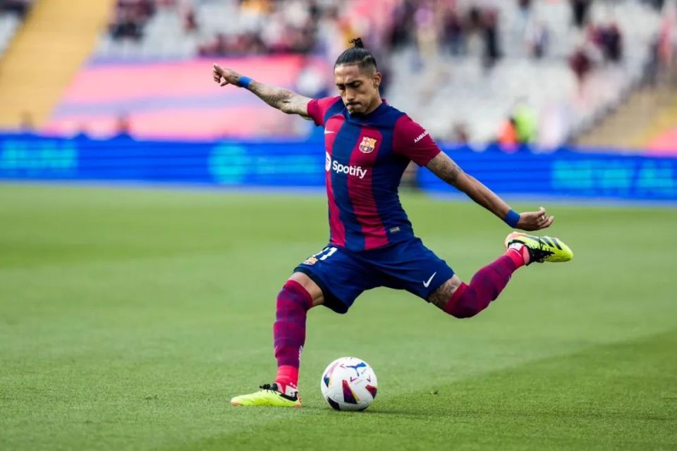 名记:多家俱乐部已接触曼城前锋!米兰准备激活齐尔克泽违约金!