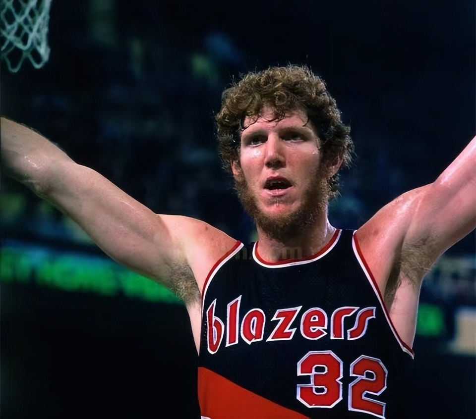 nba传奇中锋比尔沃顿因病去世,肖华发文悼念