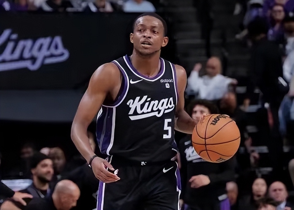 第七福克斯贾马尔默里虽然还没有入选过全明星,但是他在季后赛的表现