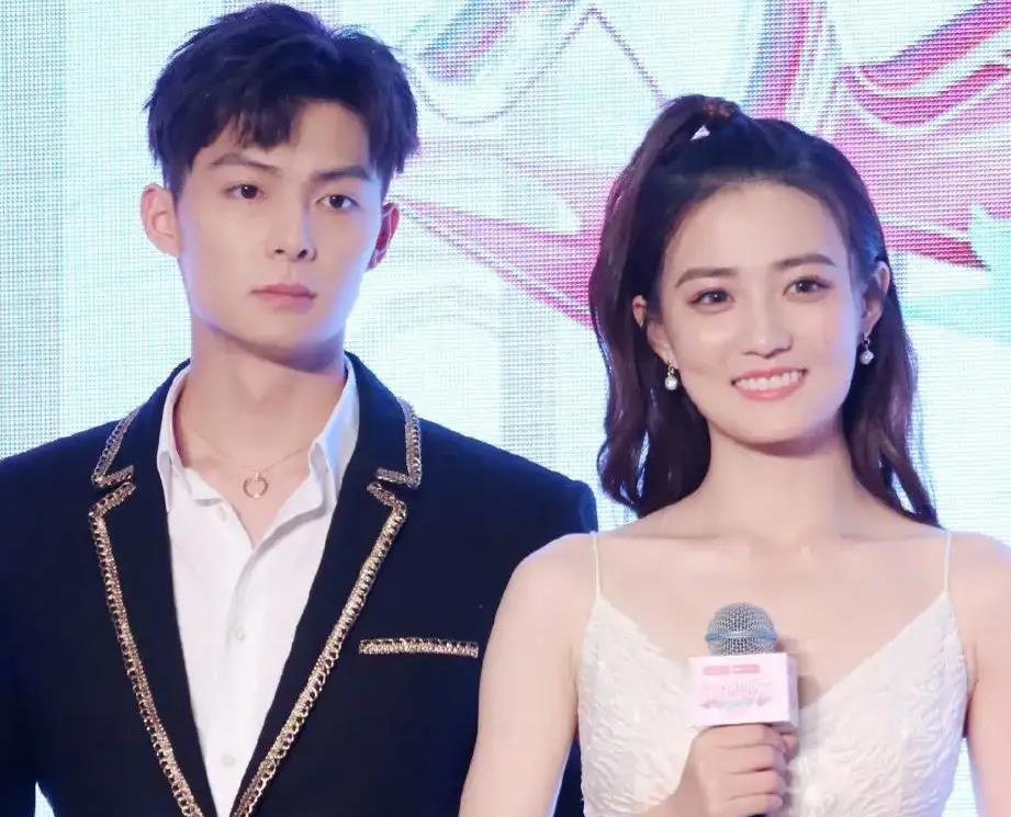 徐璐曝新恋情,与小鲜肉逛街被祝福,同是姐弟恋却跟孙怡天差地别_腾讯