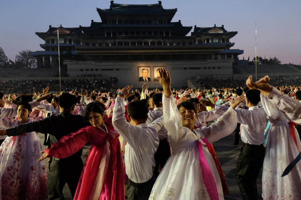 朝鲜人民照片图片