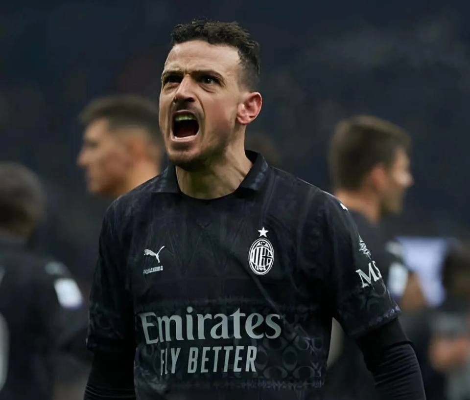 队长危!ac米兰右后卫扶正卡卢卢,后防线夏窗或出3进1