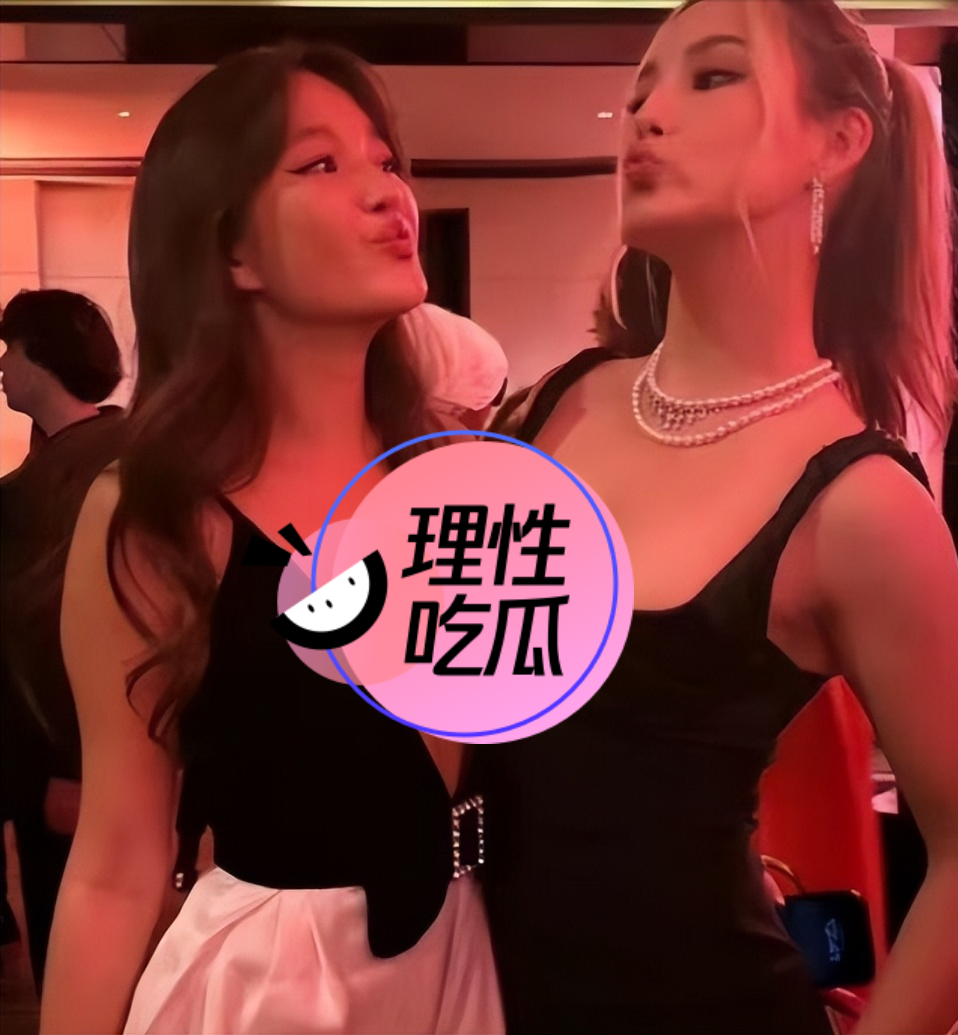 19岁谷爱凌穿礼服秀身材引争议胸口紧勒出一半肌肤被指太成熟了