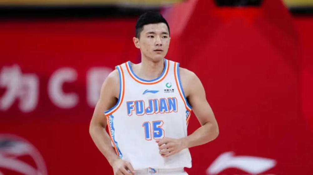 神射手陨落了,陈林坚彻底划水,是时候追随王哲林的脚步了?_腾讯新闻