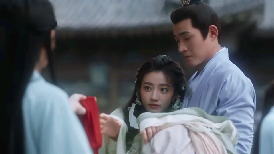 《与凤行》黄羿;被赞艳压赵丽颖,曾怒怼成毅粉丝,97年很不一般_腾讯