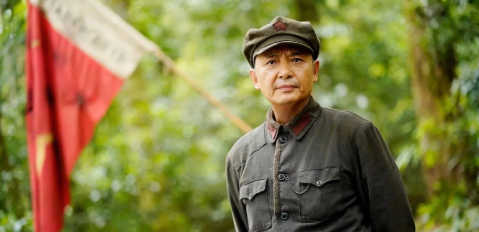 《长相思》侯长荣:因《红楼梦》走红,他有如花美眷和一对帅气双胞胎