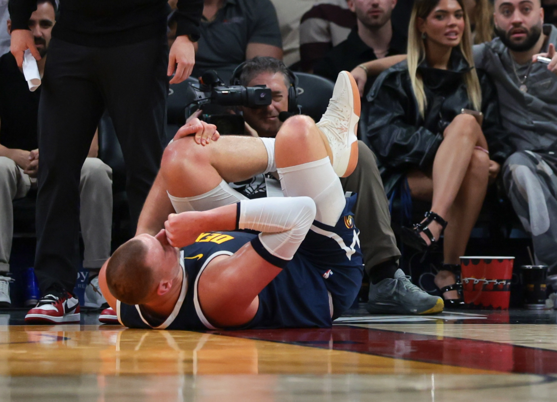 四位首發倒下，陣容快湊不齊！NBA最無助豪門，這也是拋棄威少的代價