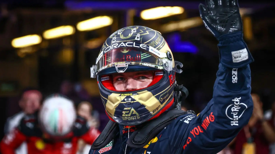 f1阿布扎比站维斯塔潘画上完美句号梅赛德斯年度第二法拉利第三