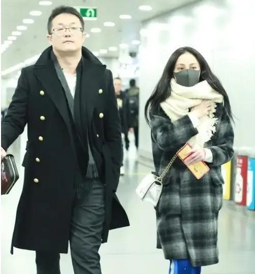 風(fēng)凰精選：澳門六彩149期現(xiàn)場直播姚笛自曝三年沒化妝：那些疑似插足、出軌的女星，境況大相徑庭