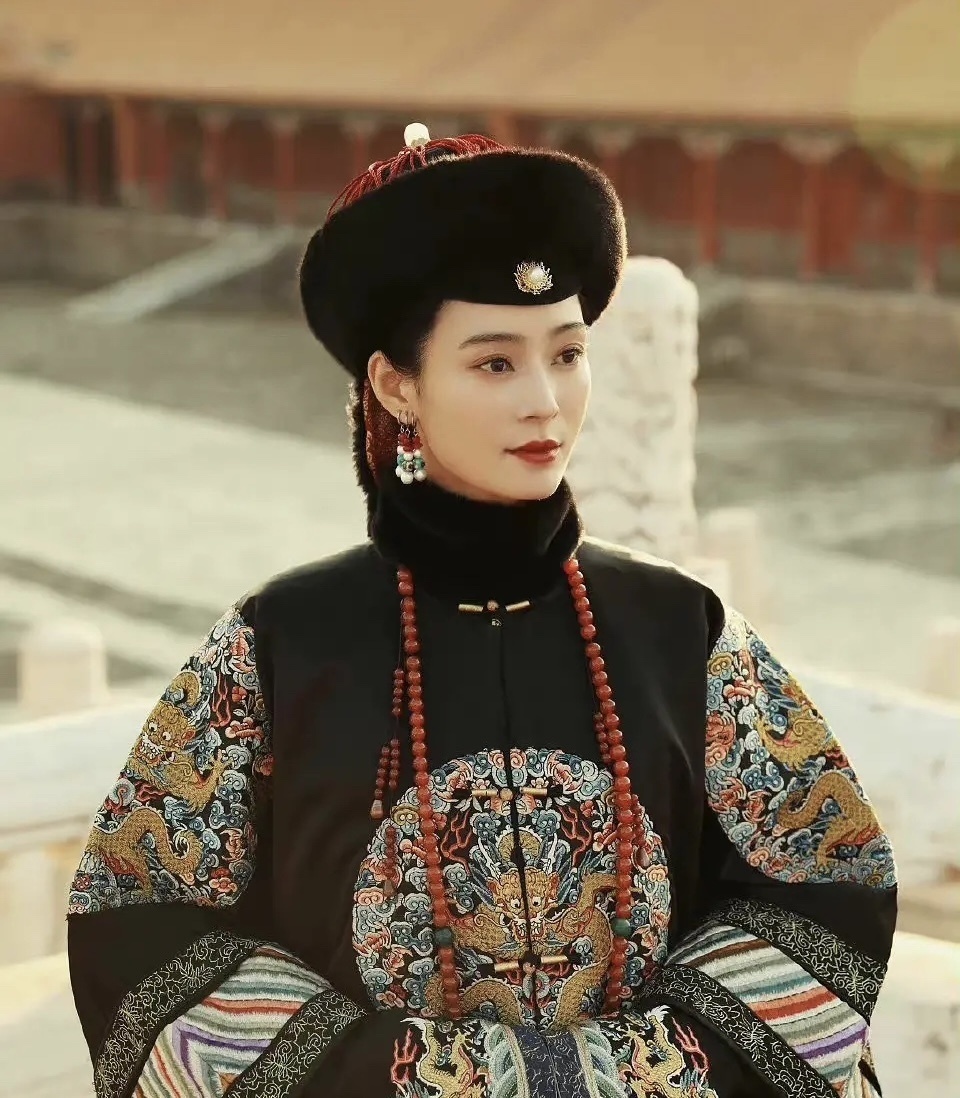 演完《延禧攻略》又演《南来北往》,她从优雅变土气,真没认出来