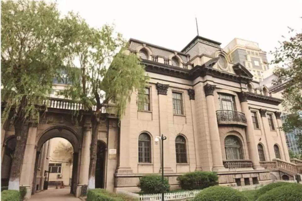 圣尼古拉大教堂是当时东正教远东最高行政教堂,这是一个世界上最美丽