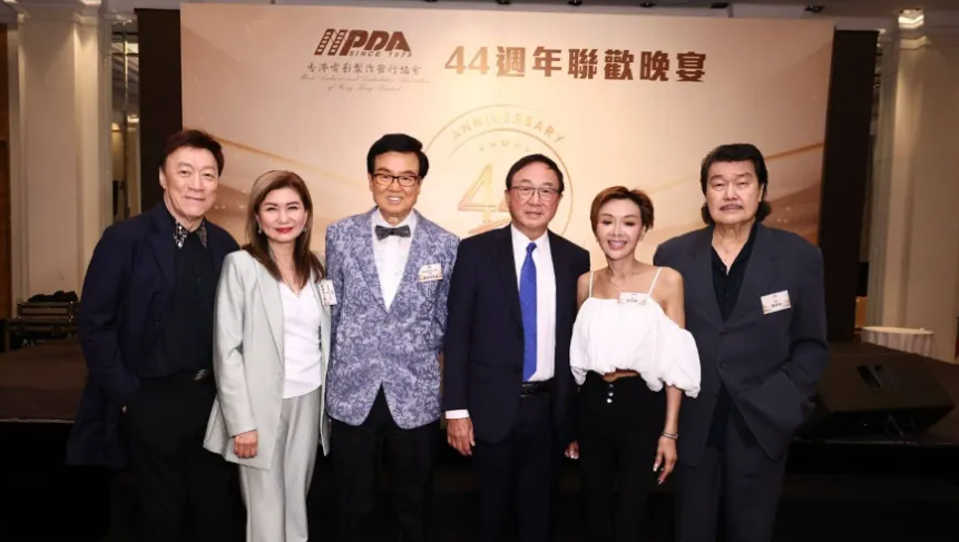 90年代女神叶子楣到观音庙求姻缘,复出放诔鲅葑约和蹲实牡缬癬腾讯