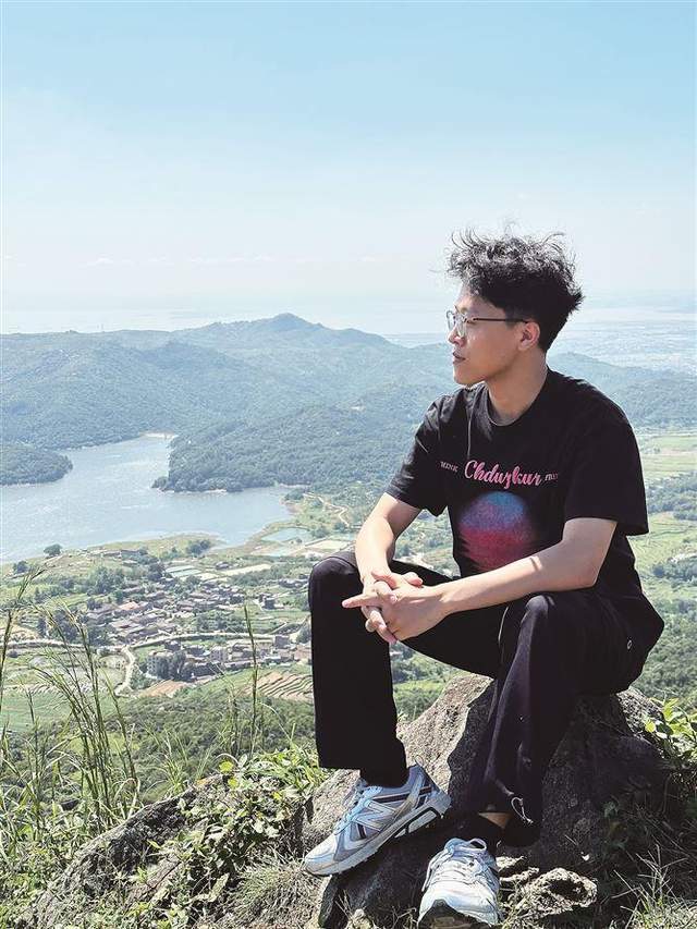 医学生春运路上救人！列车长向厦大医学院致谢_腾讯新闻