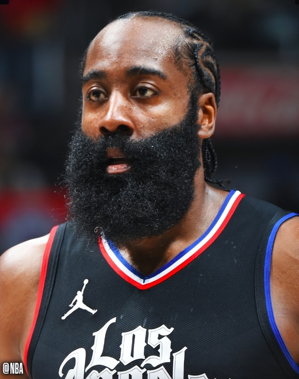 单节16分末节仅2分哈登空砍2339快船惨遭湖人21分大逆转