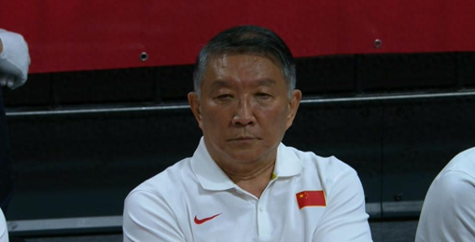 打澳洲女篮为何弃用张子宇？宫鲁鸣解释来了，说得很直接