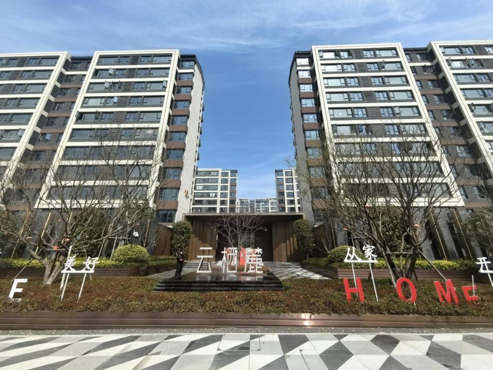 合肥首个公证摇号楼盘,实探运河新城的上坤云栖麓!_腾讯新闻