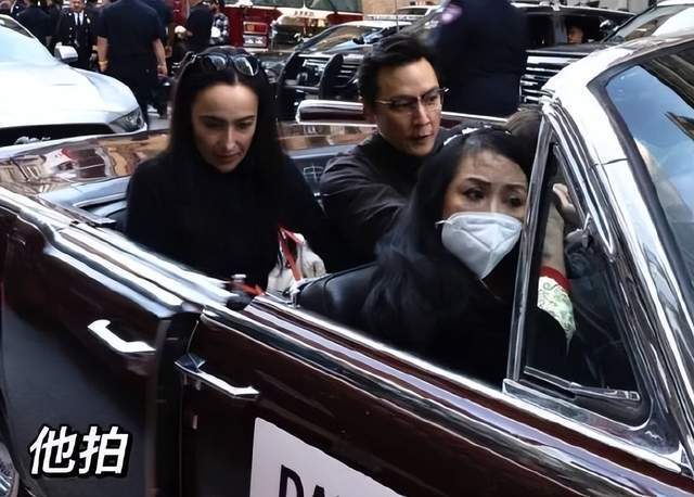 ������Ľ��ձ��ع� ��ǽ����и��������������ȥ��Զ