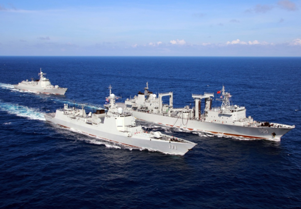 中方已做充分准备,解放军舰队集结美济礁,主力舰艇悉数到达