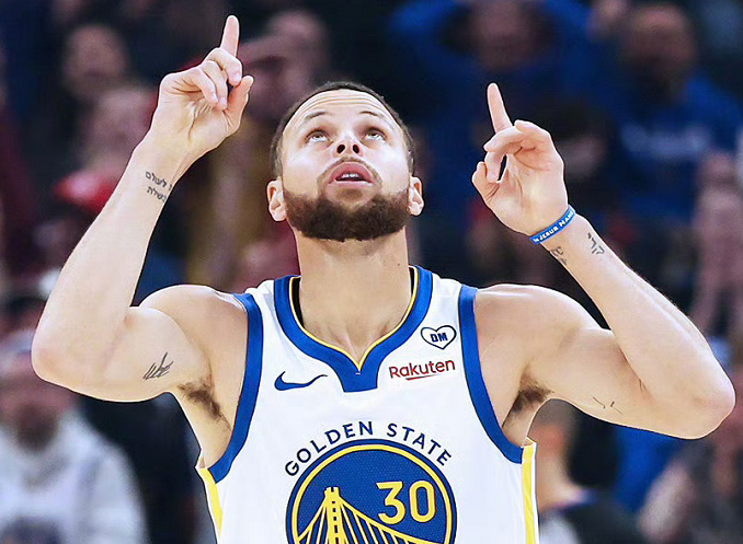 库里刷爆纪录,三小将制造惊喜,勇士还有希望_腾讯新闻