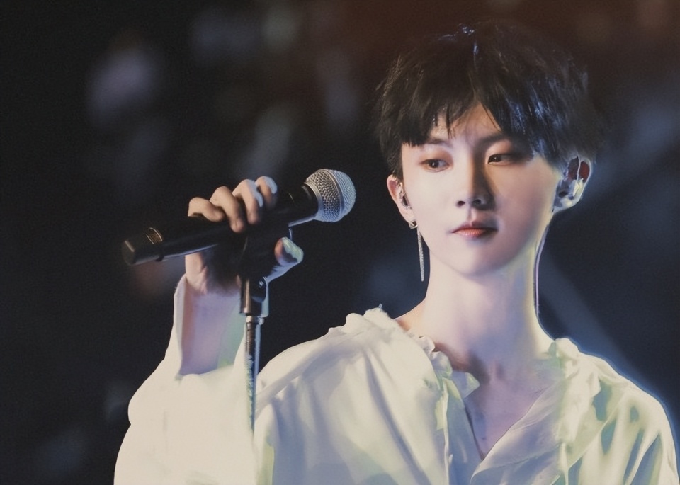 每部综艺都有马嘉祺的身影,这样高的曝光率,背后的靠山是谁