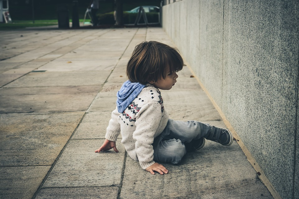 孩子爱说这4句话，说明他性情害怕懦弱，家长多重视