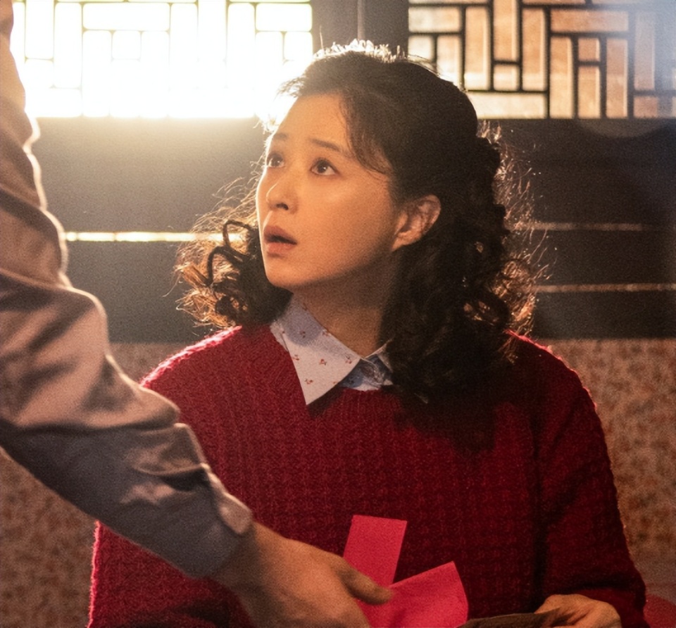 《小巷人家》40岁的蒋欣,给25对的王安宇演妈,女艺人演妈就是认命?