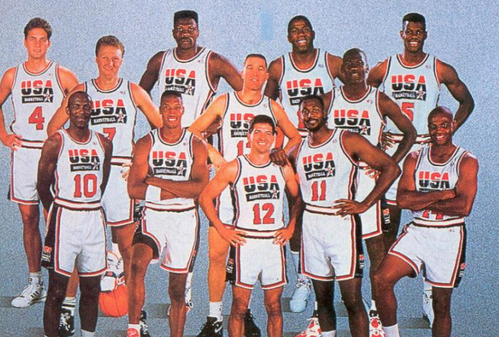 92年梦一队有多强11人入选名人堂15个mvp场均净胜438分