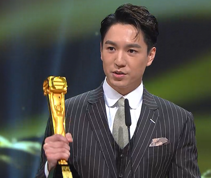 对于吴伟豪,网友还是比较认可的,他拿奖后气氛也很不错.