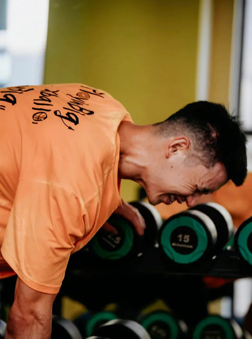 林书豪吐槽cba健身房应该吗?