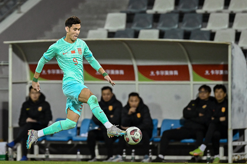 意外之喜国奥男足2球完胜东道主卡塔尔奥预赛前踢出信心