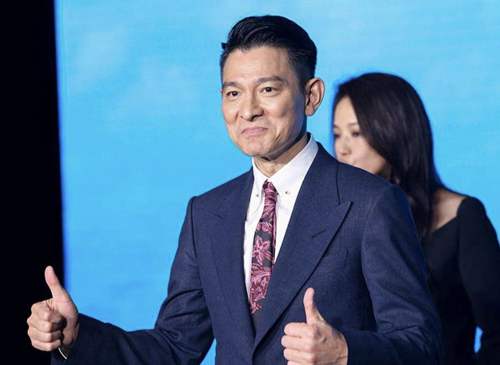 2580元演唱会门票炒到近7万元,62岁的刘德华凭什么?