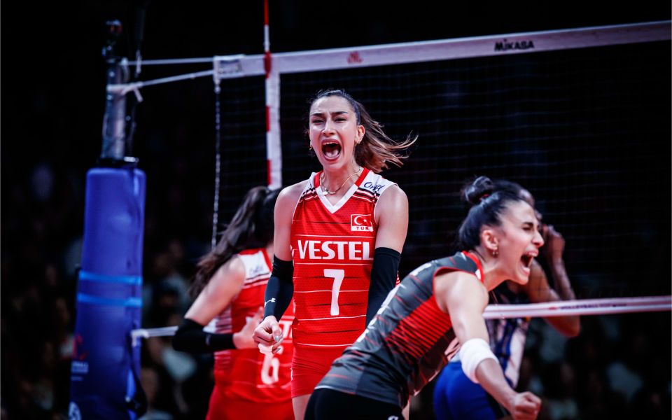 土耳其女排魔鬼赛程!6点起床9点比赛,带14人出战奥运被爆内讧