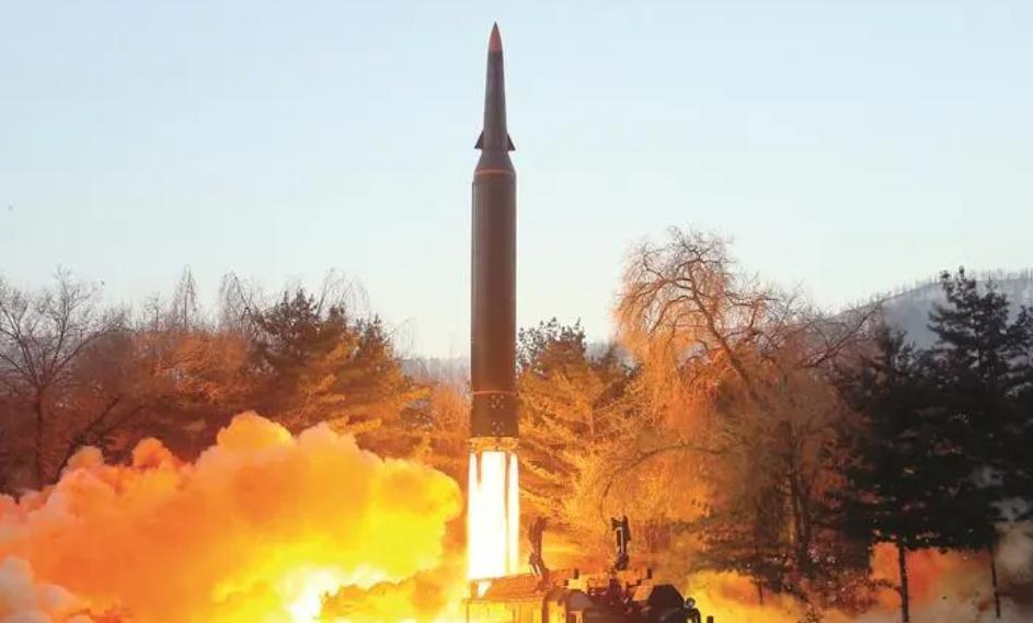 布林肯抵达韩国朝鲜进行大型火箭炮射击训练