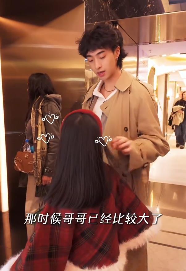 伊能靜談恩利米粒的相處，在家中哥哥不用讓着妹妹，每個人不分大小都很平等 - 