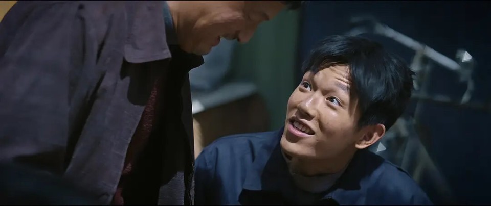 从青春偶像到暗黑反派，王锵正在重塑新生代演员的边界_腾讯新闻