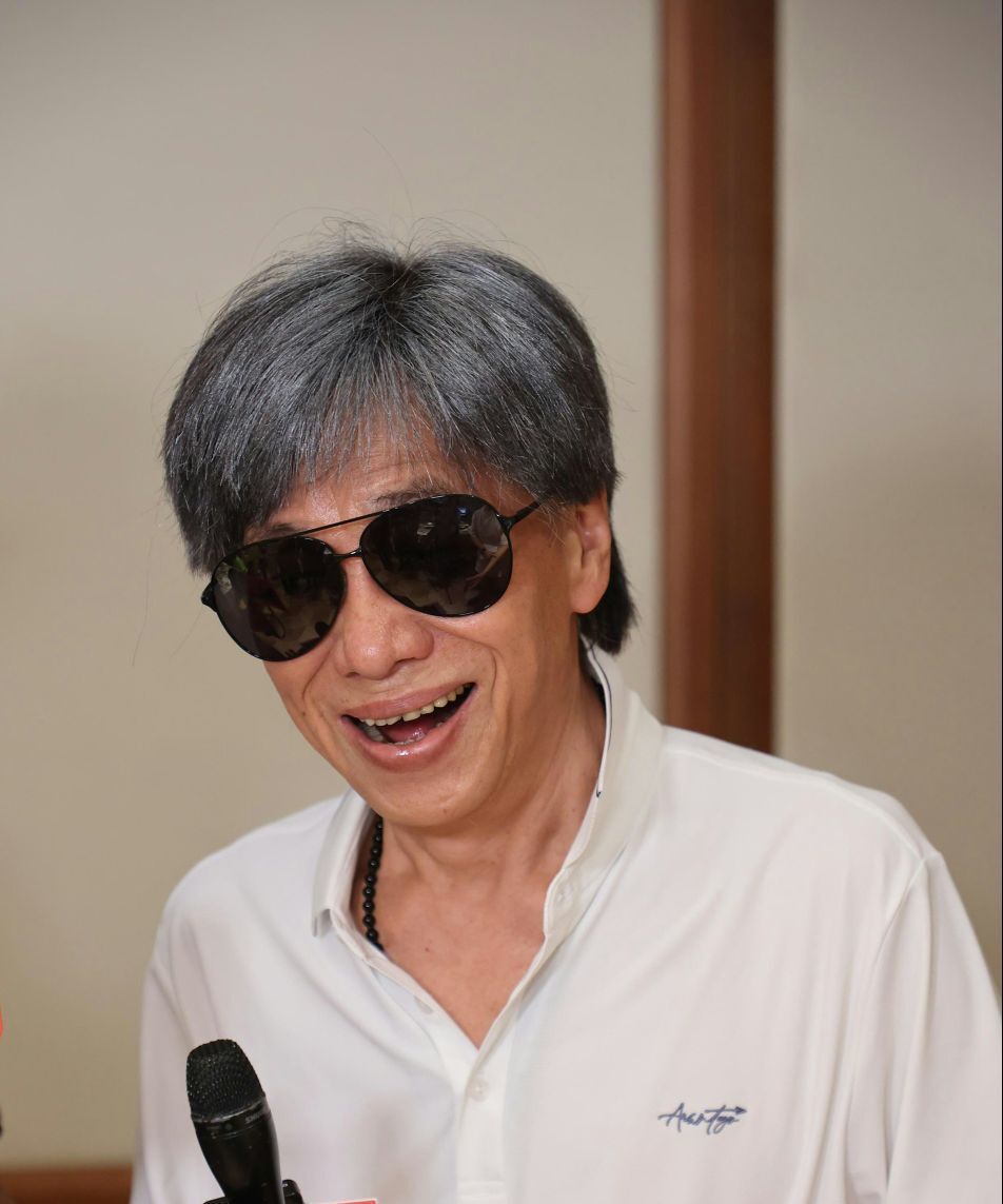 梁小龙此次和老搭档黄泰来一同受访,他直言答应客串全因对方诚意邀请