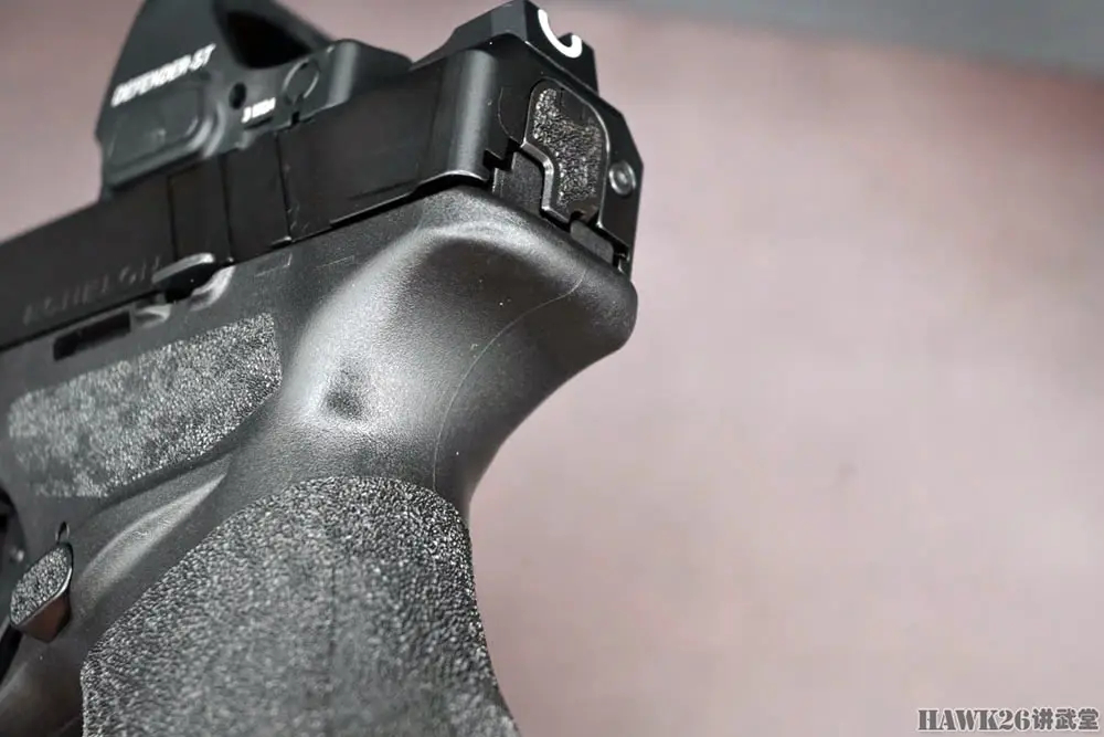 斯普林費爾德兵工廠公司“方陣”4.0FC手槍 格洛克19X的精神續作 - 