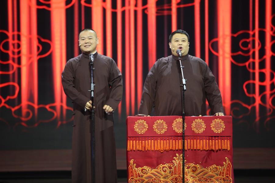 2024年央视春晚:岳云鹏与孙越的相声,小岳岳又是在耍贫嘴_腾讯新闻